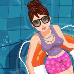 Swimming Girl Dress Up Game